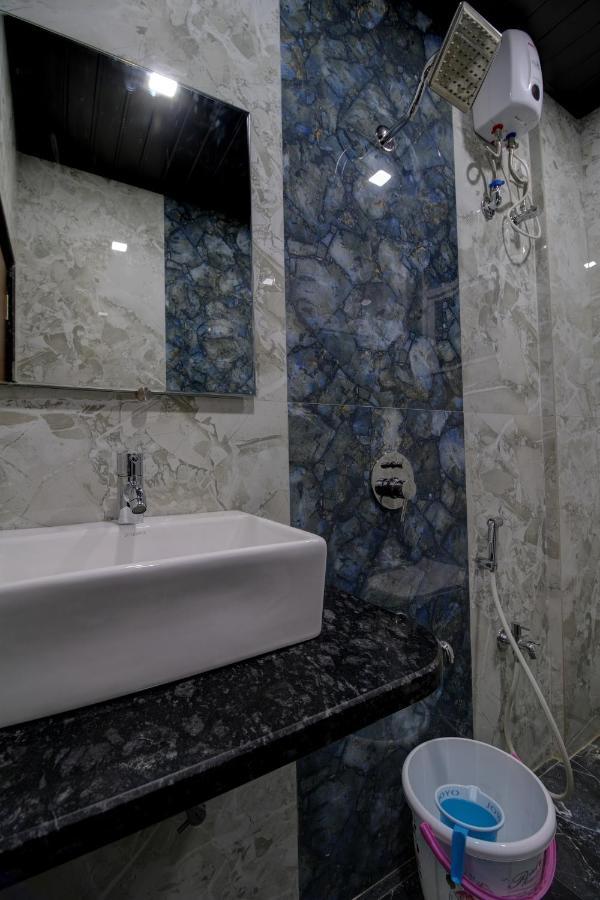 Hotel Mourya Residency 나비뭄바이 외부 사진