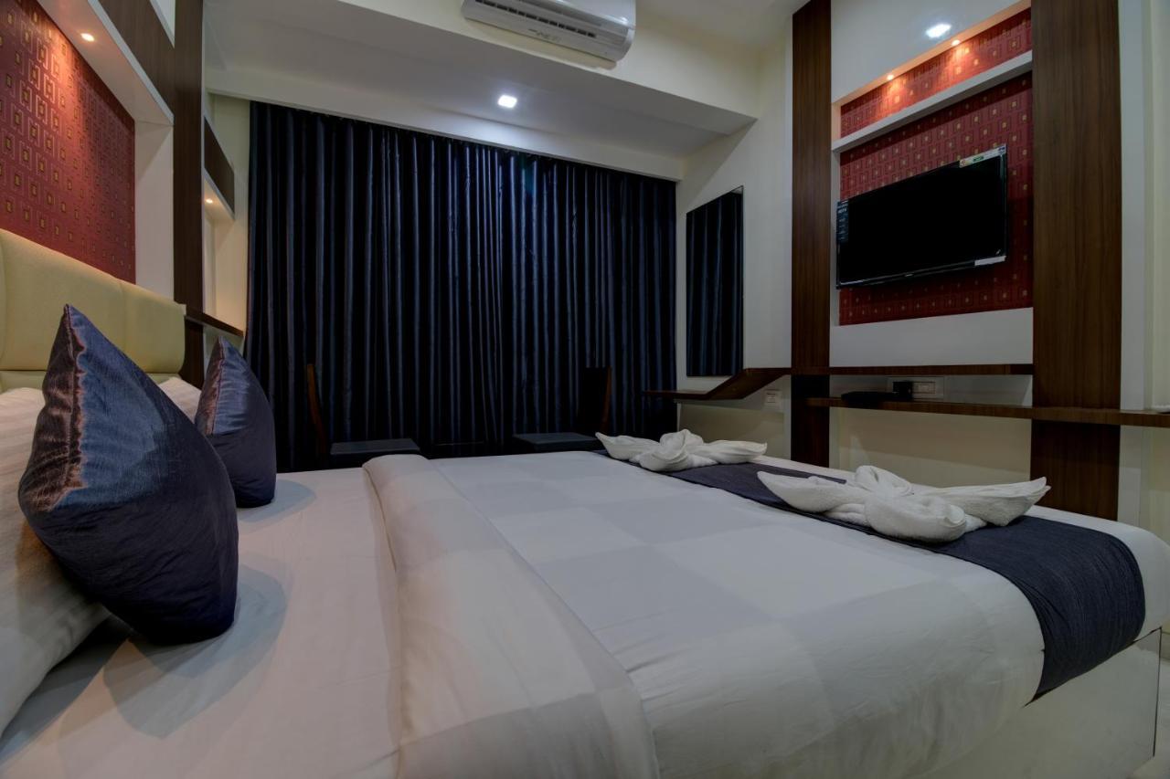 Hotel Mourya Residency 나비뭄바이 외부 사진