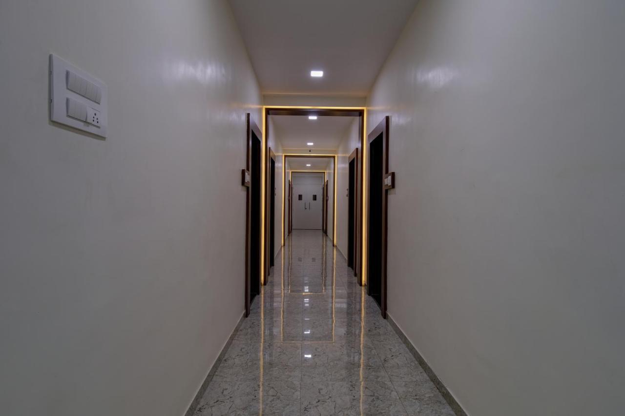 Hotel Mourya Residency 나비뭄바이 외부 사진