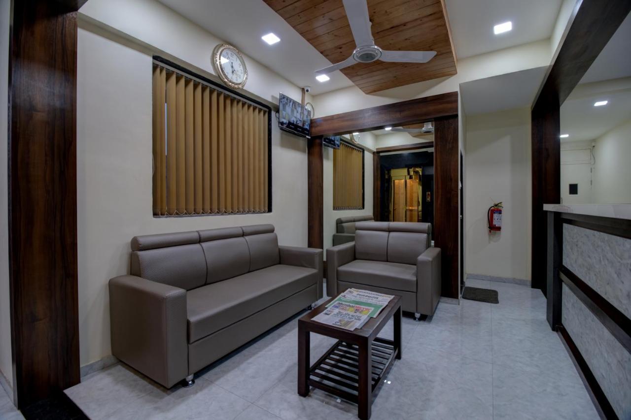 Hotel Mourya Residency 나비뭄바이 외부 사진