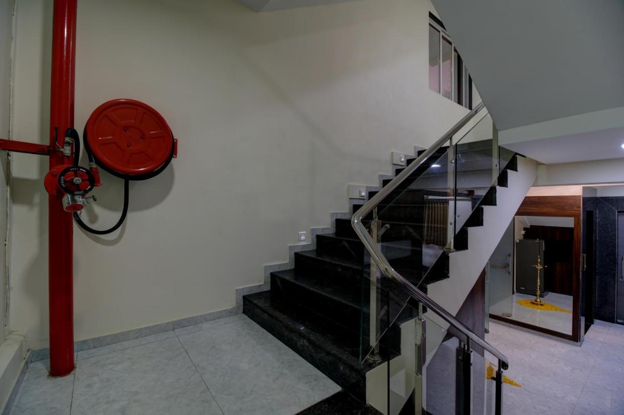 Hotel Mourya Residency 나비뭄바이 외부 사진