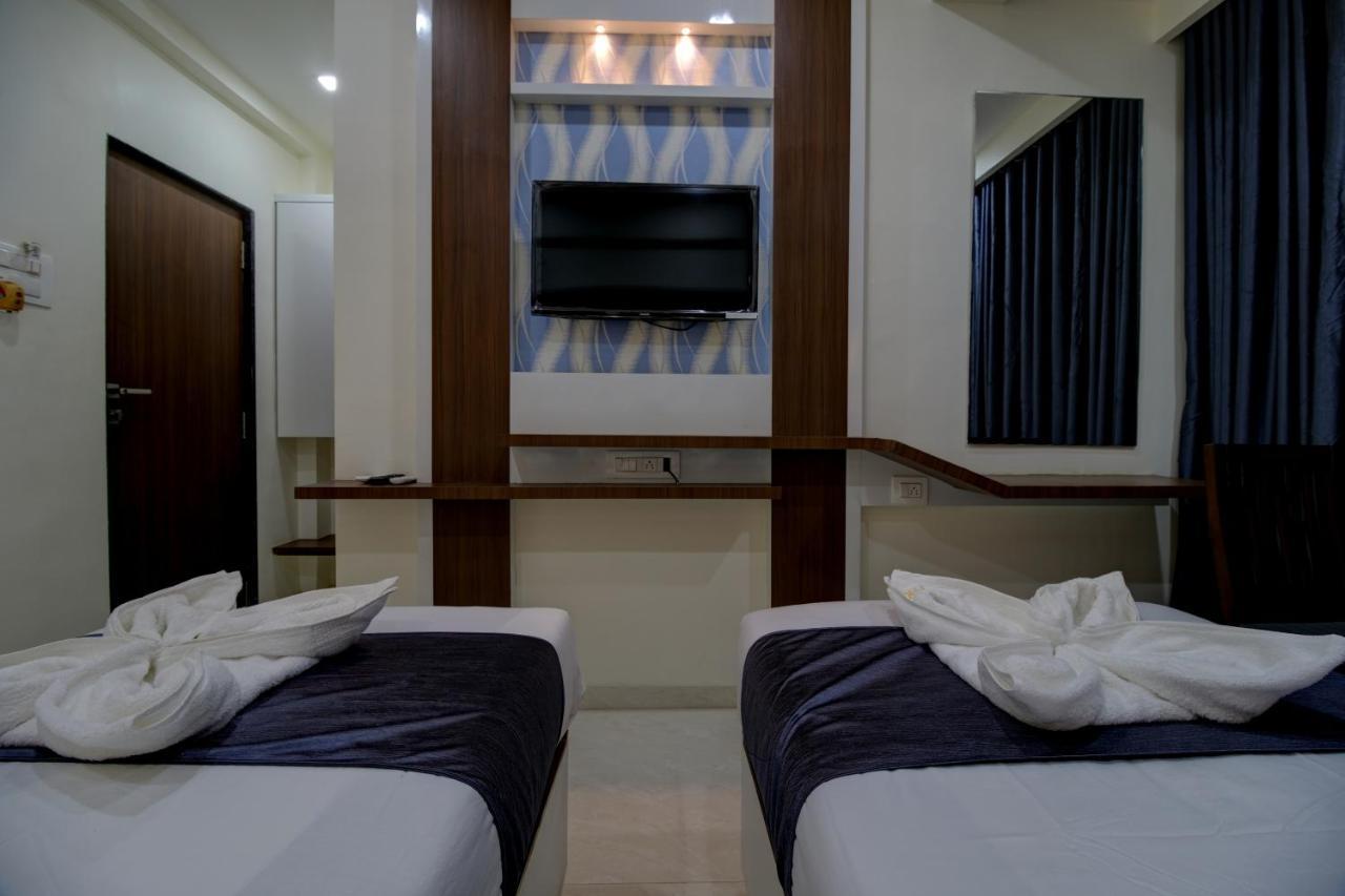 Hotel Mourya Residency 나비뭄바이 외부 사진